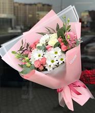 Букет цветов из:  Розы, Лизиантусы и Хризантемы в Комсомольце